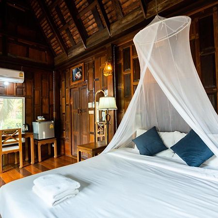 Lamphurai Riverside Resort And Spa Trat Exterior foto